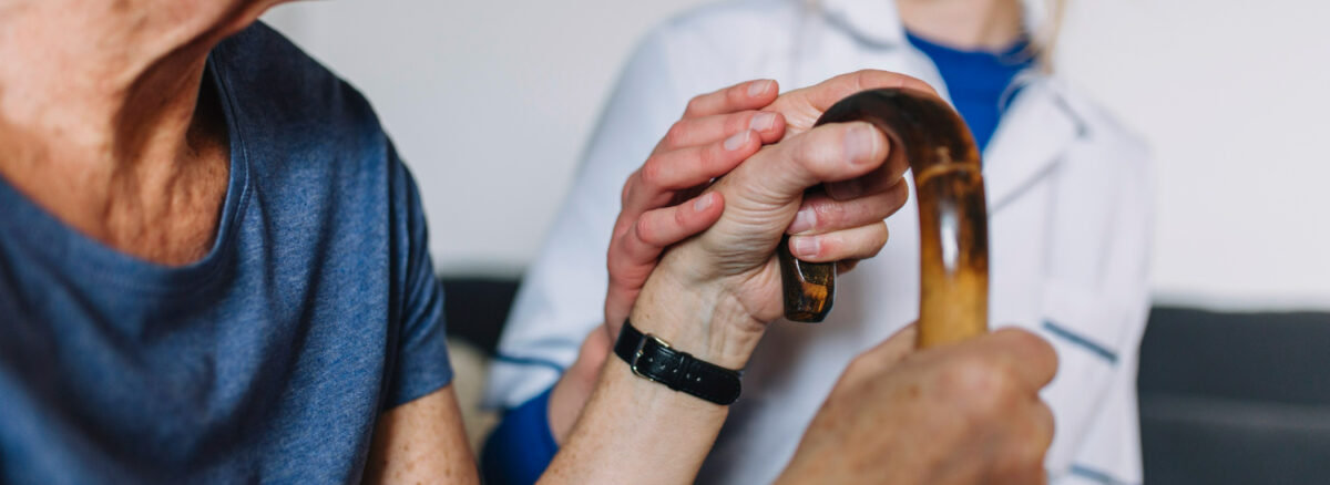 yaslilarda-diz-problemi